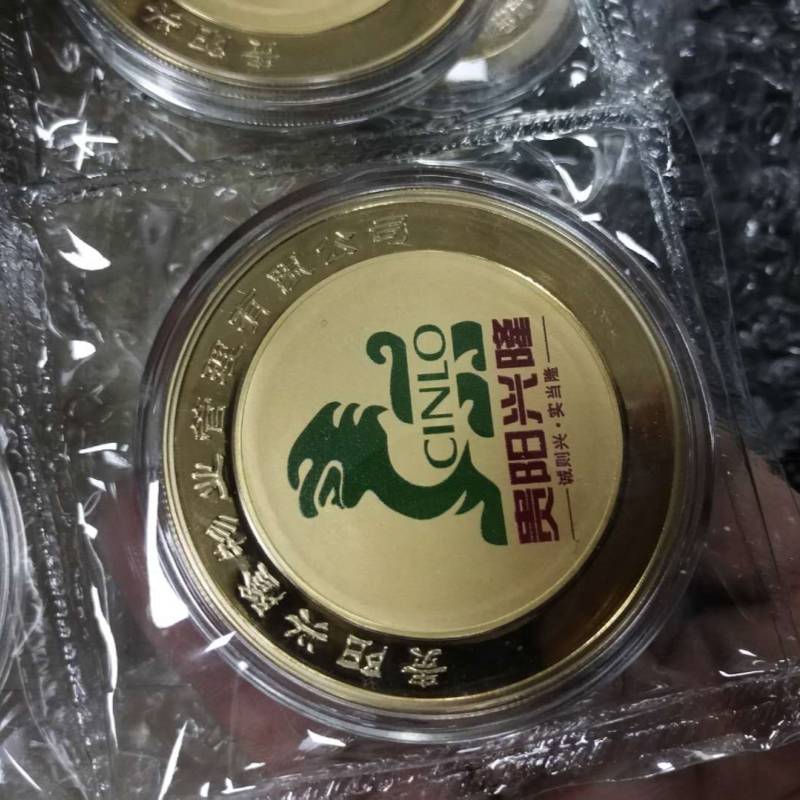 企業文化深植掌中 從慶典銀幣到定制胸章的多元禮品策略